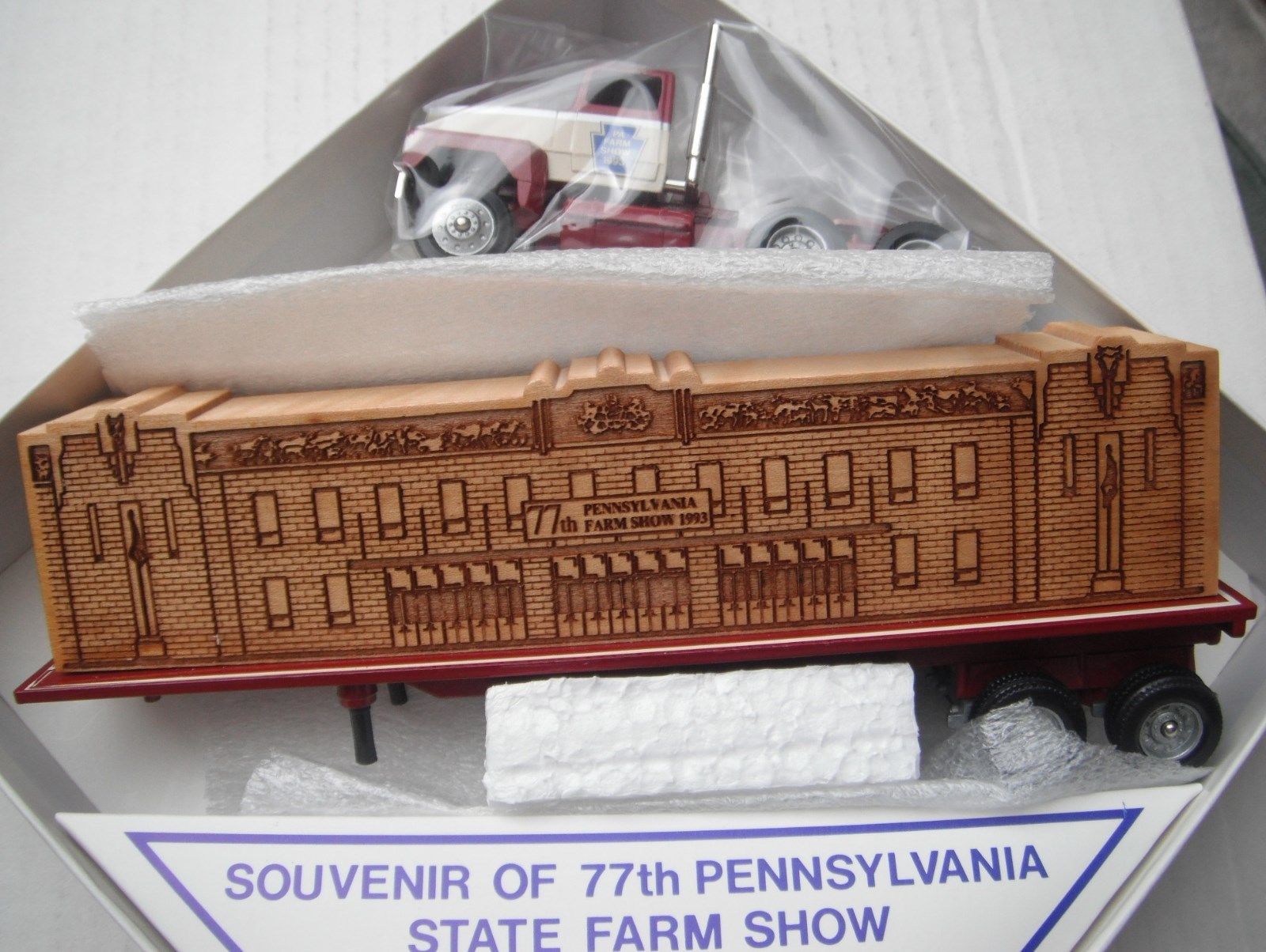 1993 PA Farm Show Winross Truck Made in USA Collectible Model