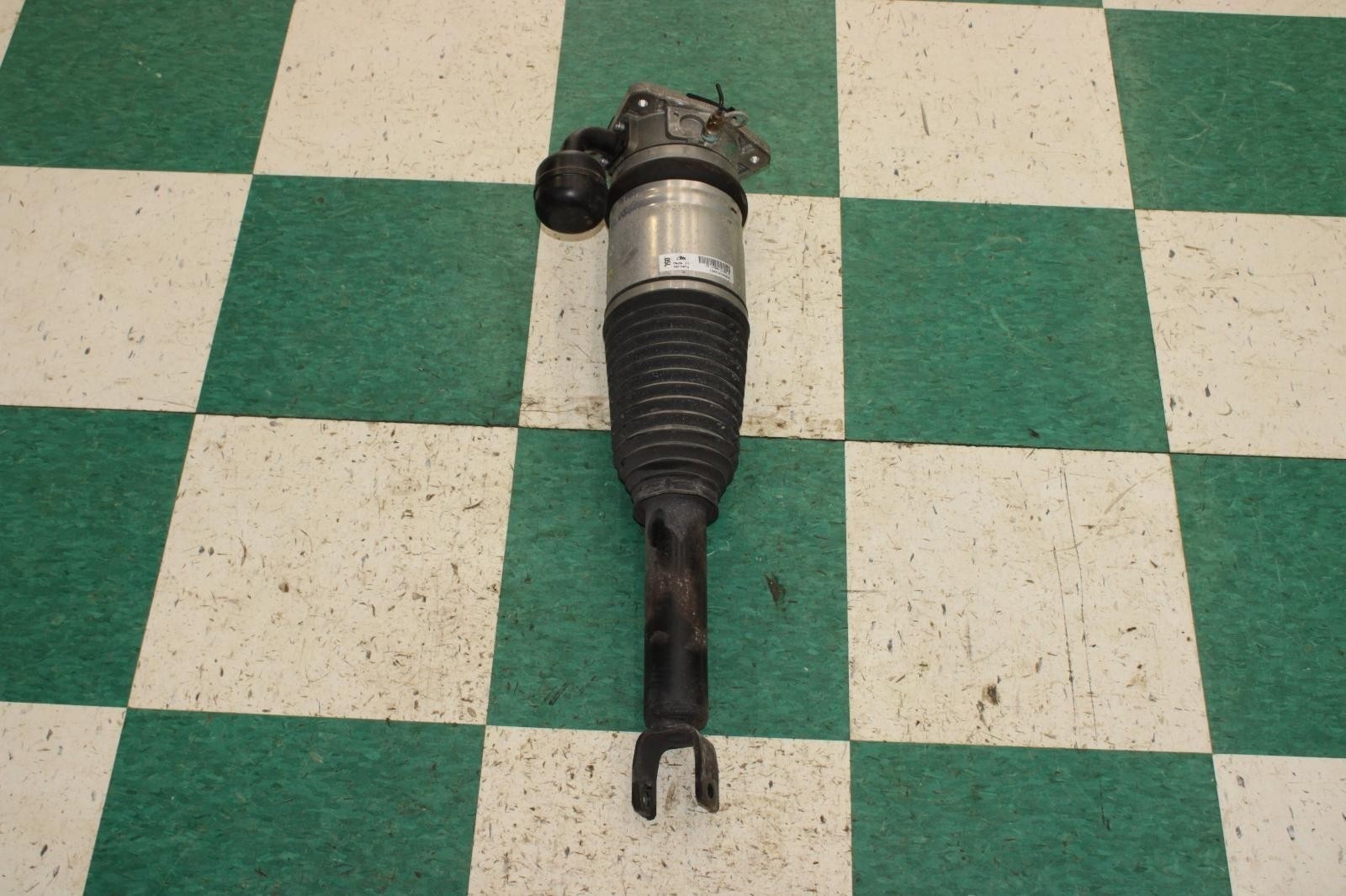 Bentley Flying Spur 2013-2018 Rear Left Air suspension strut