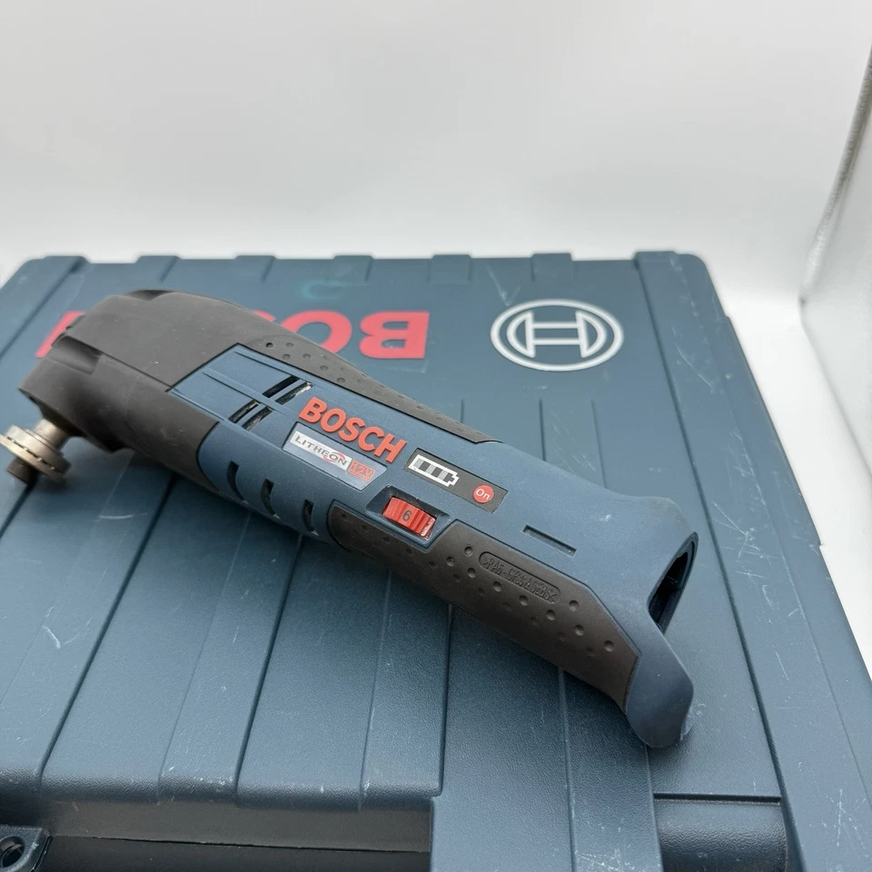 Bosch PS50 12V Max Li-Ion Multi-X Oscillating Tool, Batteries, Case Bundle (P4) - Image 3 of 4