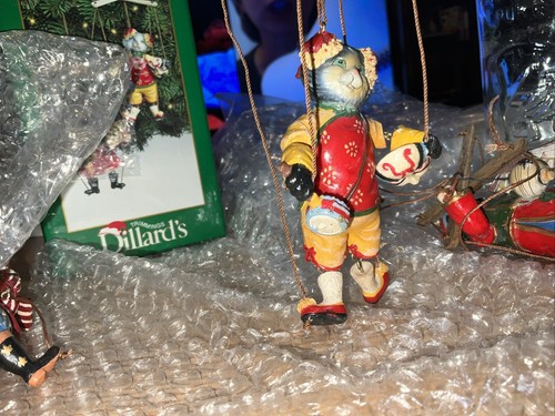 Adornos de marionetas de Navidad Dillards-2 marionetas dentro de la caja muy coloridos NUEVO - Imagen 18 de 24