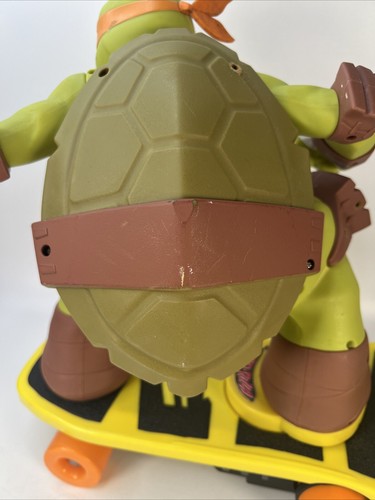Teenage Mutant Ninja Turtles Michelangelo RC Skateboarding With Remote Tested - Picture 8 of 14
