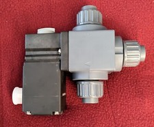 NEW Burkert Integrated 3/4" Temperature 24VDC Switch type 0131  65194