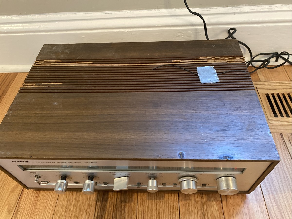 YAMAHA CR-420 Vintage AM / FM Natural Sound Stereo Receiver