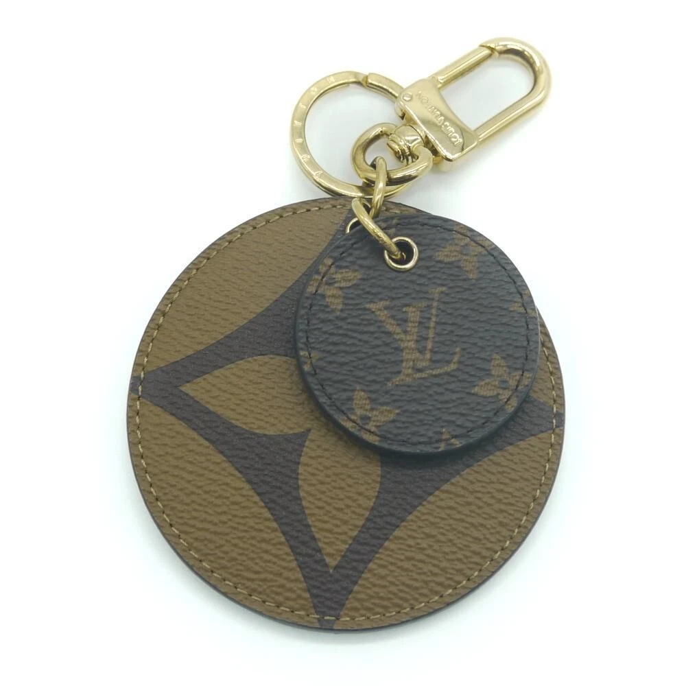 LOUIS VUITTON Charm Key Ring Keychain Illustre Monogram Giant