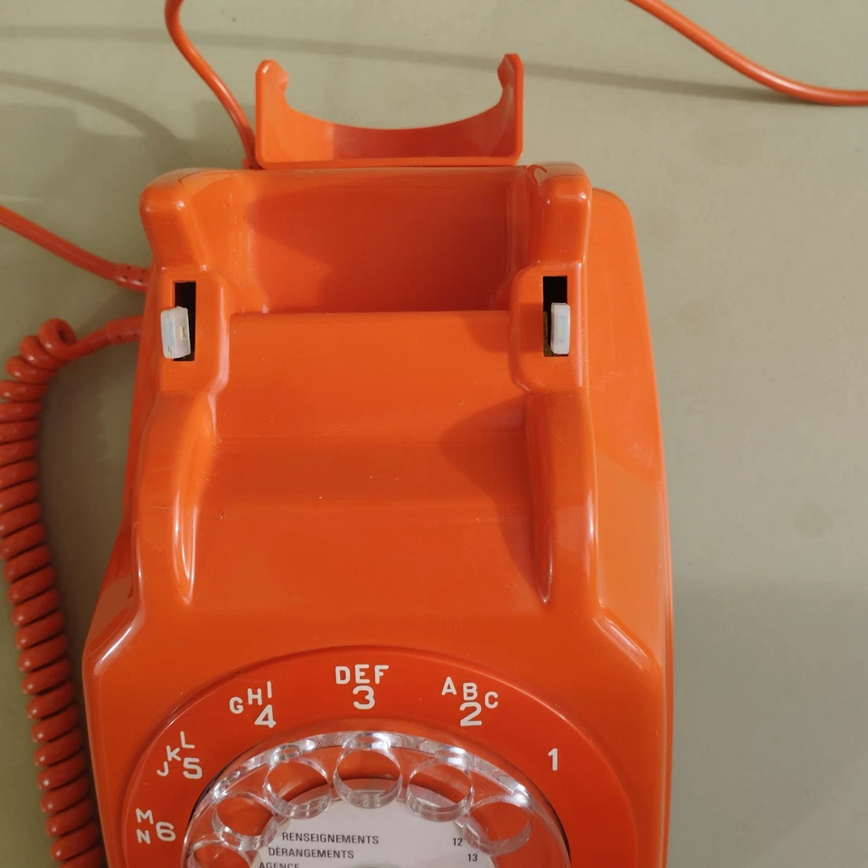 Telephone orange vintage · Socotel S63 · rotatif ancien - Photo 3/4