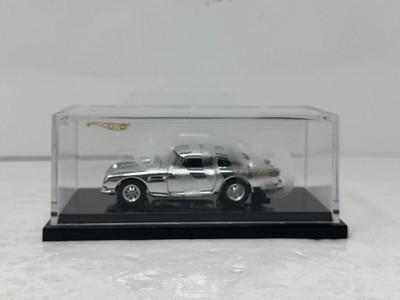 Hot Wheels SDCC San Diego Comic-Con James Bond 007 Aston Martin