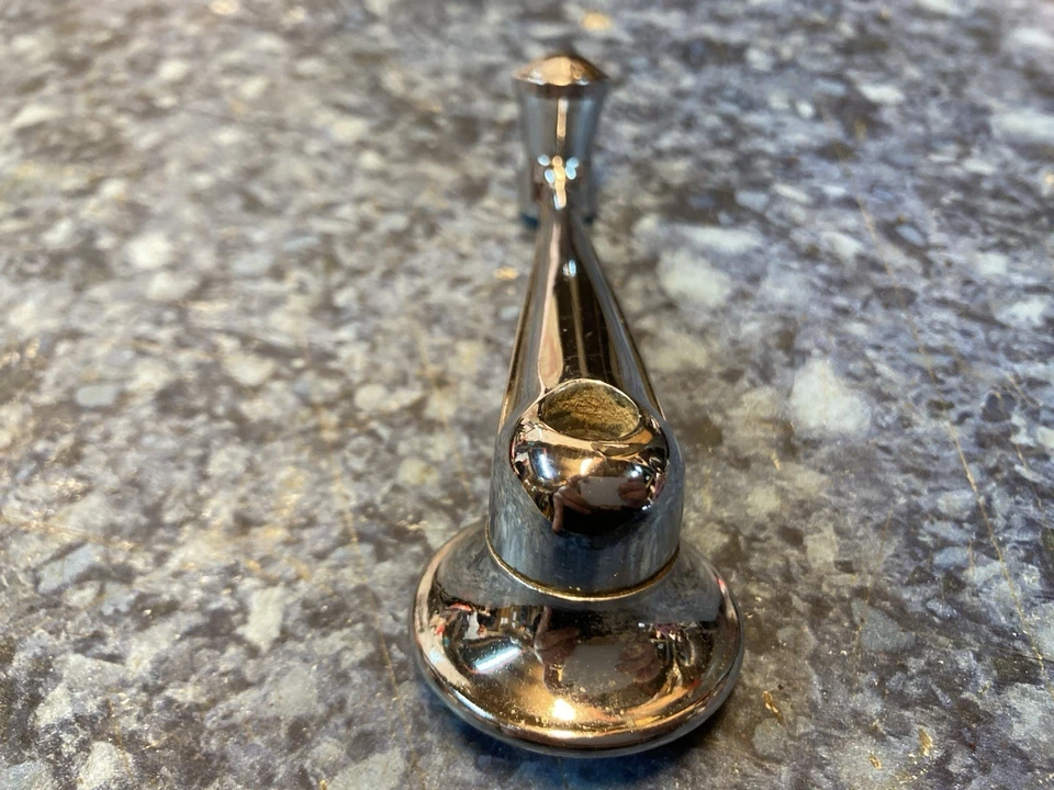 Morris Minor 1000 (1955-1971) Interior Window Winder Handle Stock03 - Image 2 of 4