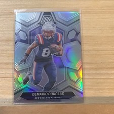 2024 MOSAIC FOOTBALL DEMARIO DOUGLAS SILVER PRIZM B-5