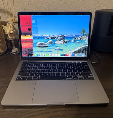 Apple MacBook Pro 13'' M1 8GB RAM 256GB SSD macOS Tahoe Silver (2020)