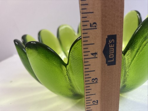Vintage 1978 Indiana Glass Green Lotus Petal Luau Salad Bowl Very Good CONDITION - Bild 3 von 4