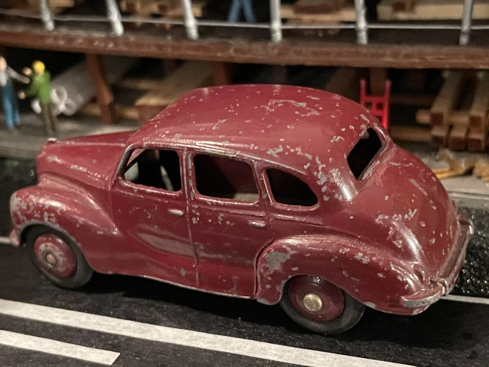 Vintage Dinky Toys  Austin Devon Sedan in original Condition - image 4 of 4