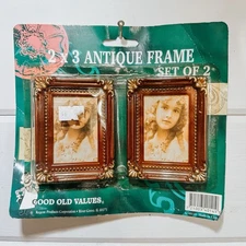 Vintage Mini Plastic Picture Frames | Set of 3