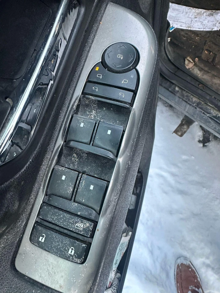 11 12 13 CHEVY SILVERADO 1500 Air Conditioning AC Compressor - Image 3 of 4