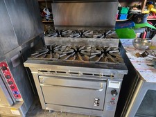Montague Legend Series - Heavy-Duty 36" - 6-Burner - Natural Gas - Oven/Range