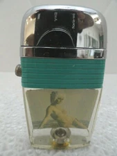 Vintage Scripto VU Lighter Sexy Girl on Beach with Green Band 