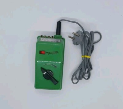 Fleischmann - 711 Transformator Trafo 3,8 - 14 V - 0,5 A - 50-60 Hz 220 V