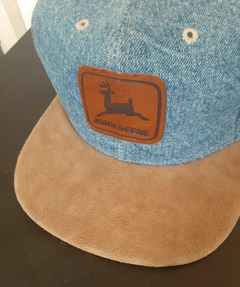 Louisville Mfg. de colección Parche de cuero John Deere Denim Trucker Hat Snapback Foto 3 de 4