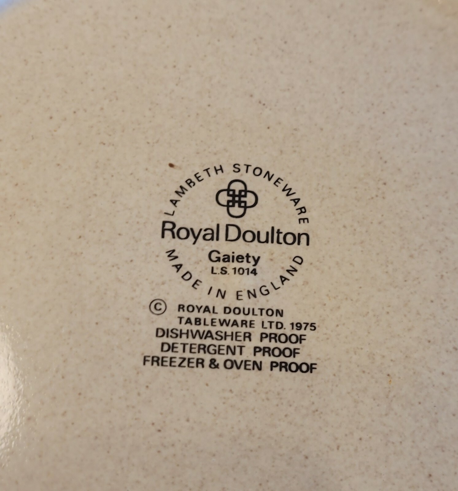 Royal Doulton LS1014 Gaiety Brown Trim 5 Dinner Plates England Lambeth