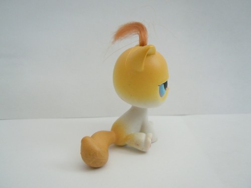 LITTLEST PET SHOP LPS #42 GATO amarillo con pelo real amarillo con imán de ojos azules - Imagen 4 de 5