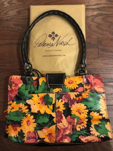 floral bolsas brand