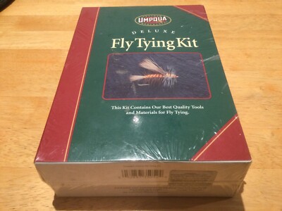 Umpqua Deluxe Fliegenbindeset Fliegenfischen mit Werkzeugen, Materialien, Haken usw. (NEU)