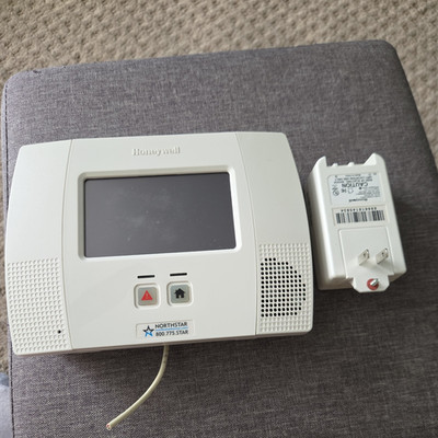 Honeywell Lynx Touch L5200 Touchscreen Alarm Control Panel White LynxTouch2