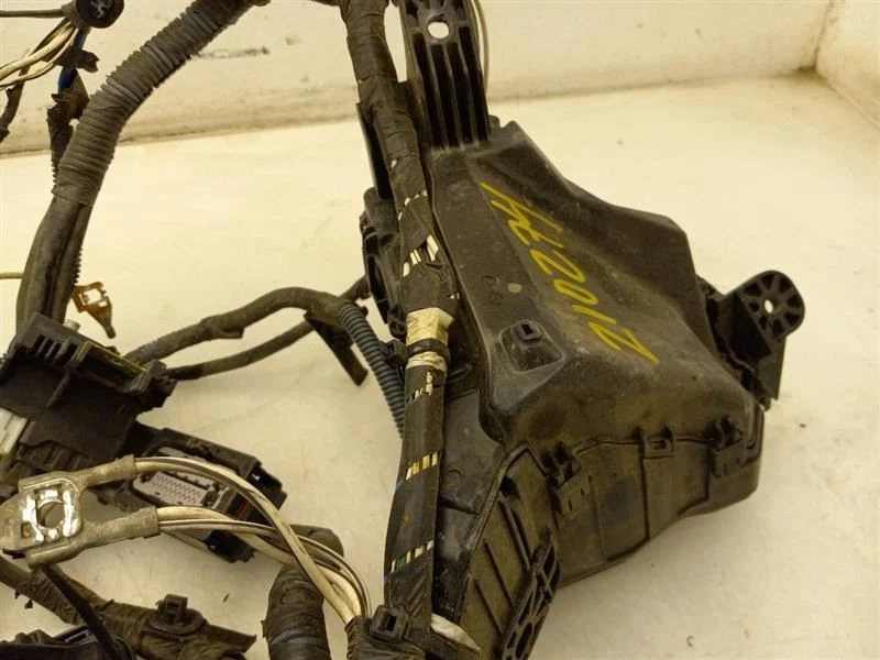 12 13 14 Toyota Yaris Main Engine Room Harness 82111-5CJ90 - Image 4 of 4