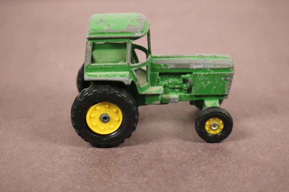 Vintage Ertl Metal Green Farm Tractor 1:64 LQQK - Image 3 of 4