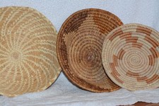 Woven baskets. Lot 3 Vtg Wicker Woven Grass Baskets