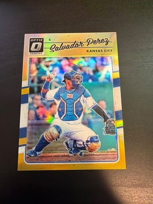 2017 Donruss Optic Salvador Perez Gold Prizm /10 #105