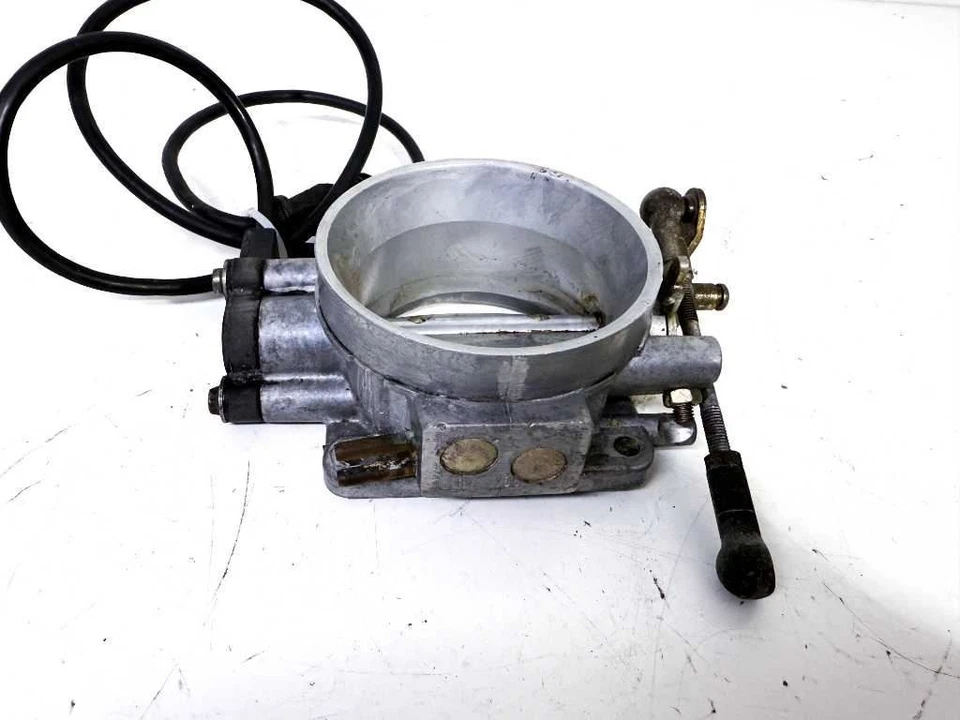 Cuerpo acelerador 82-85 Mercedes R107 380SL 380SLC W126 380SEC 500SEC 0011406253 Foto 2 de 4