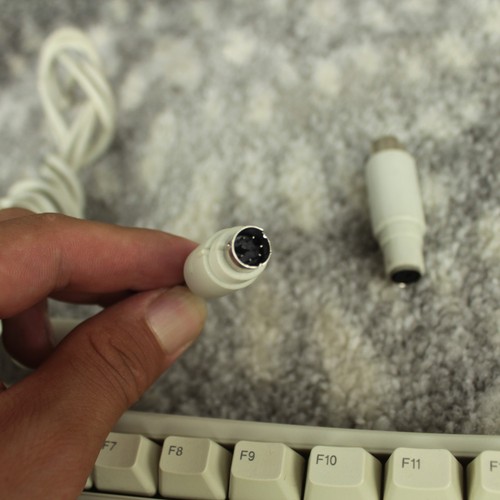 Teclado ergonómico blanco vintage Microsoft X03-51764 Natural Elite con cable PS/2 - Imagen 10 de 10