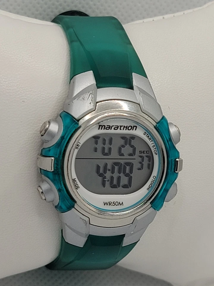 Ladies Timex 1440 Sports Indiglo Green Silver Tone Digital Quartz Watch L5 - Image 3 of 4