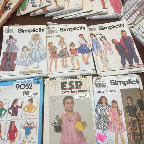 Vintage (60’s, 70’s, 80’s) Kids Lot Of 75 Simplicity, Little Vogue Patterns CUT - Picture 8 of 12