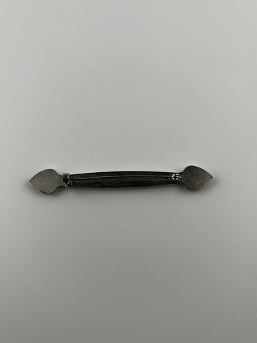 Vintage Silver Tone Bar Brooch/Pin 3” Long Spade Shaped Ends & Scroll Work - Picture 2 of 4