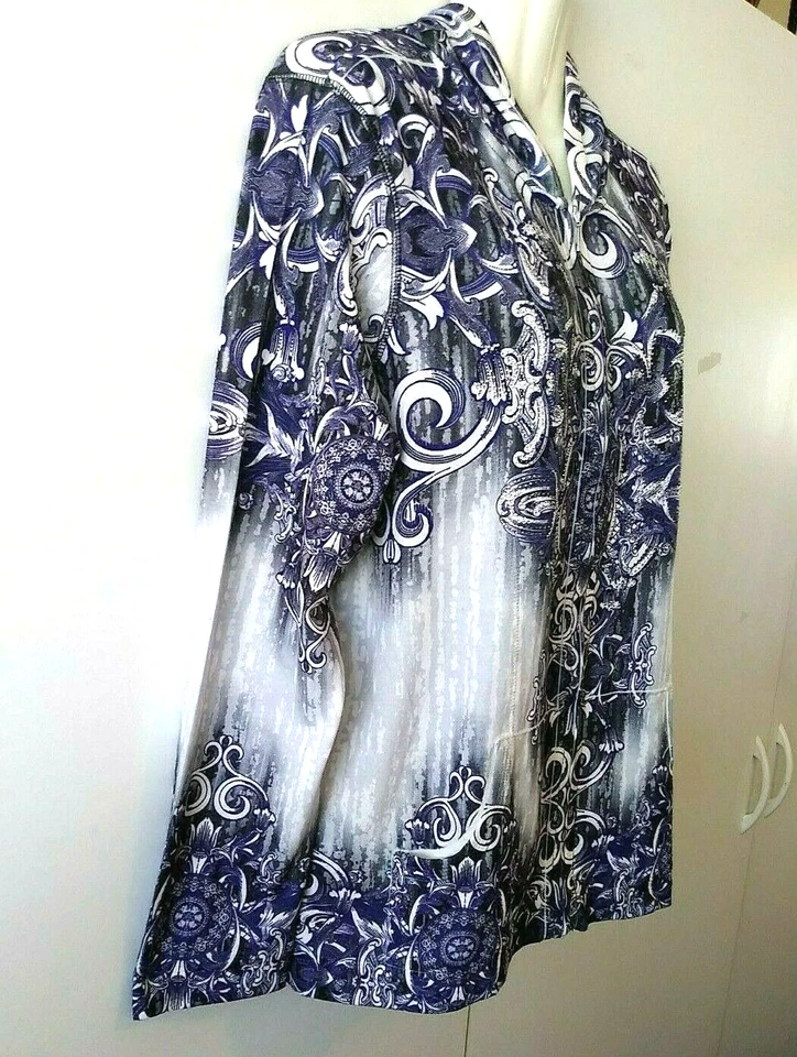 MUJER CHICO'S ZENERGY ADORNADA CREMALLERA COMPLETA SUDADERA CON CAPUCHA CON BOLSILLOS TALLA 2 L USADA EN EXCELENTE ESTADO Foto 2 de 4