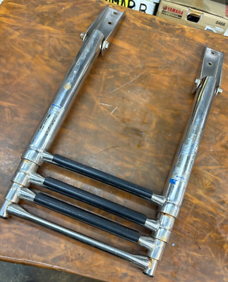 WINDLINE TDL-4X 4 STEP TELESCOPING LADDER OVER PLATFORM S/S WIDTH 12 3/4''...