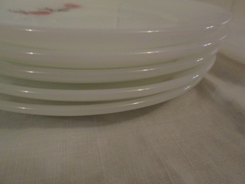 6 Vintage Fire King Fleurette Plate Saucers Milk Glass Red Shiny White Oven - Picture 4 of 6