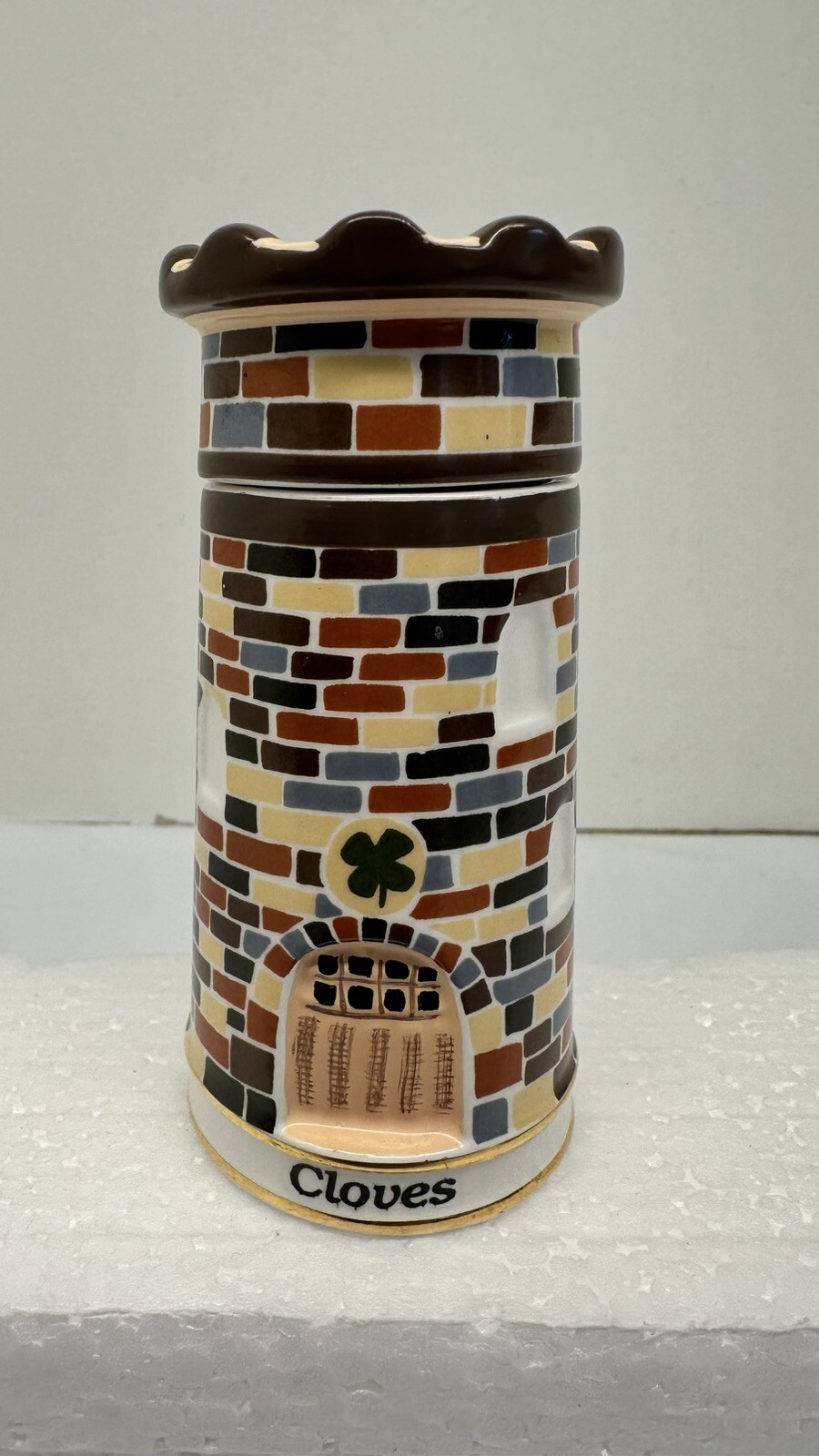 Danbury Mint 1990 Spices of the World Cloves Irish Castle Tower Collectible
