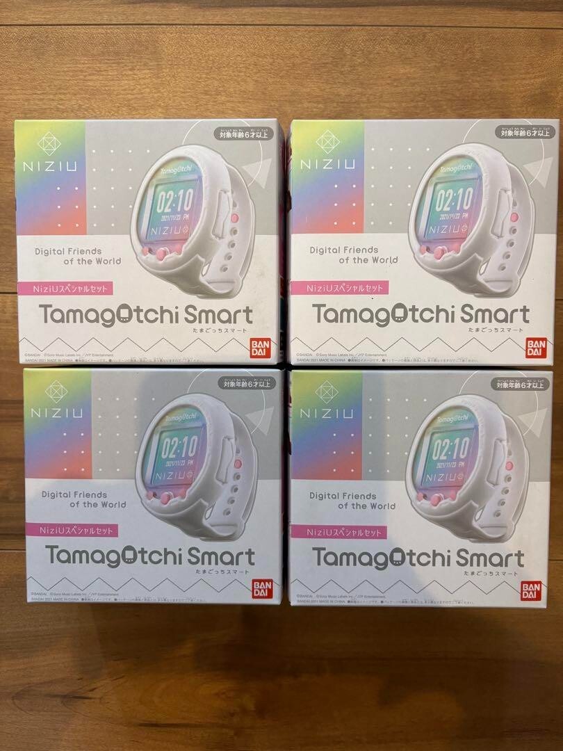 BANDAI - Tamagotchi Smart NiziUスペシャルセット Tamagotchi Smart NiziUスペシャルセット | BANDAI TOYS