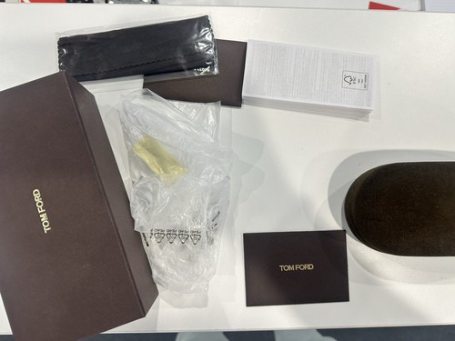 Tom Ford Barron Sunglasses - Brand New - FT1179 BARRON Polarized 01D - Picture 7 of 7