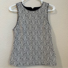 Banana Republic Elegant Black And White Zig Zag Blouse Size XS