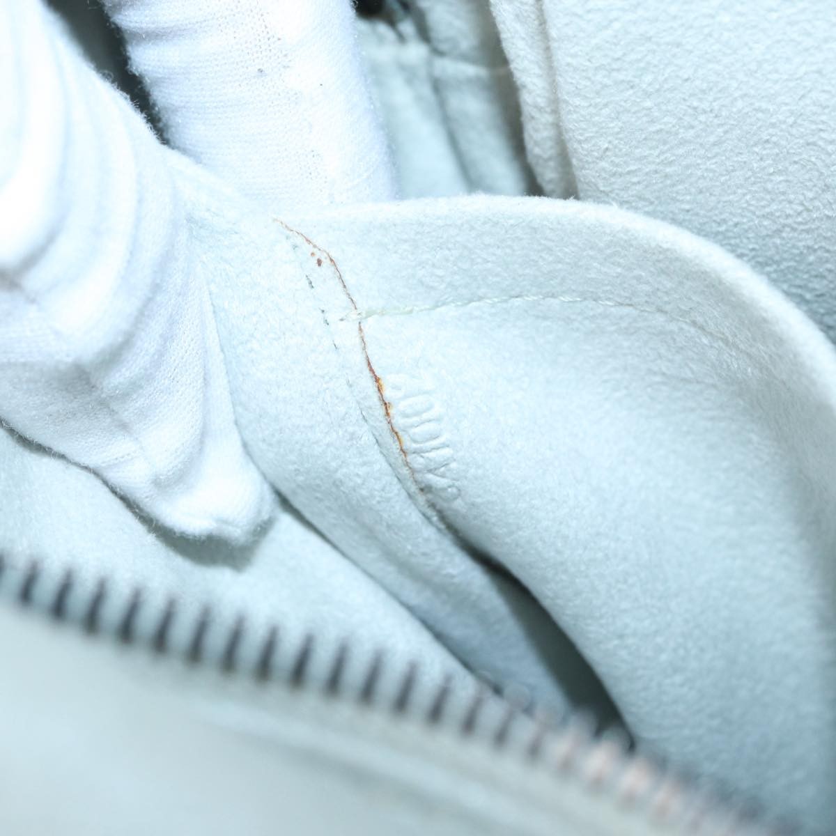 LOUIS VUITTON Monogram Difference Clarkson Bag Wh… - image 12