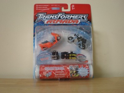 Transformers - Armada -STREET ACTION Mini-Con Team - 2002 - New on Card