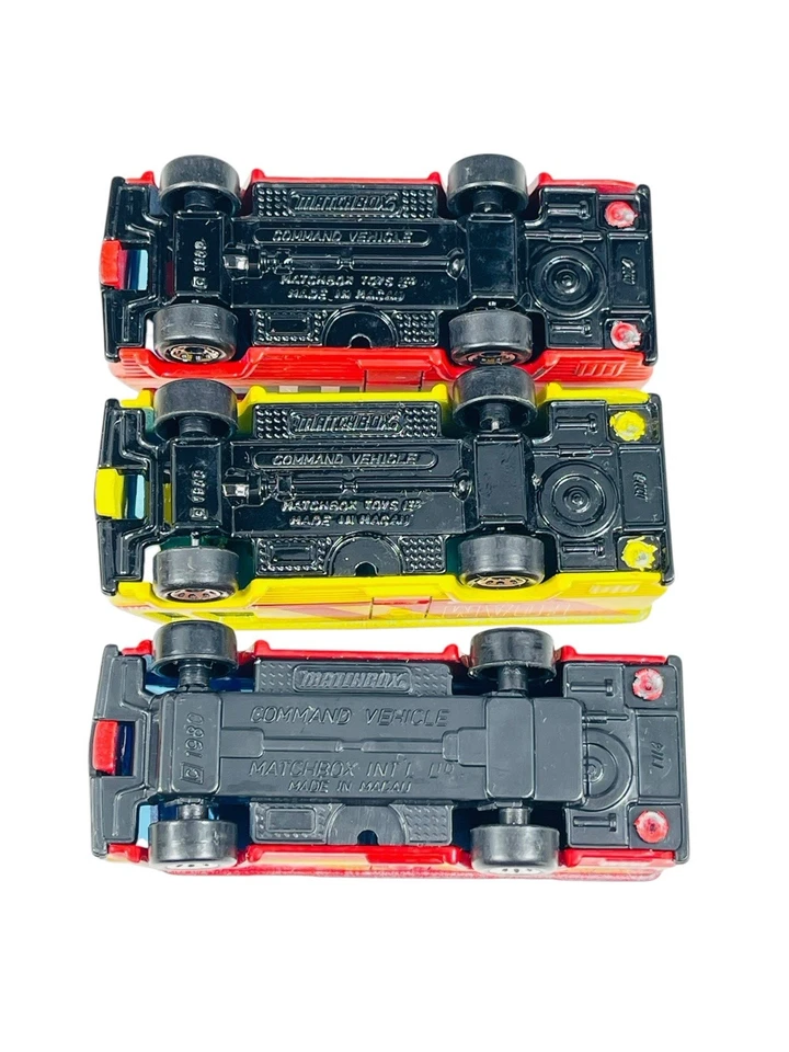 Matchbox Superfast (3) Varied MB54 Airport Foam Tenders w/Yellow Grid Boxes - Image 4 of 4