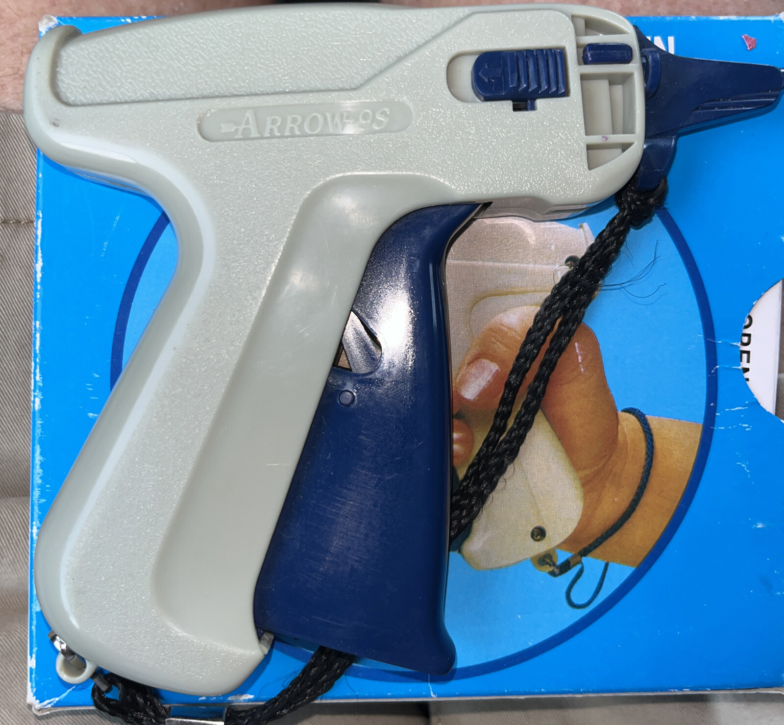 Arrow 9S Standard Tagging & Labeling Gun Tool / Tag Gun New Open Box
