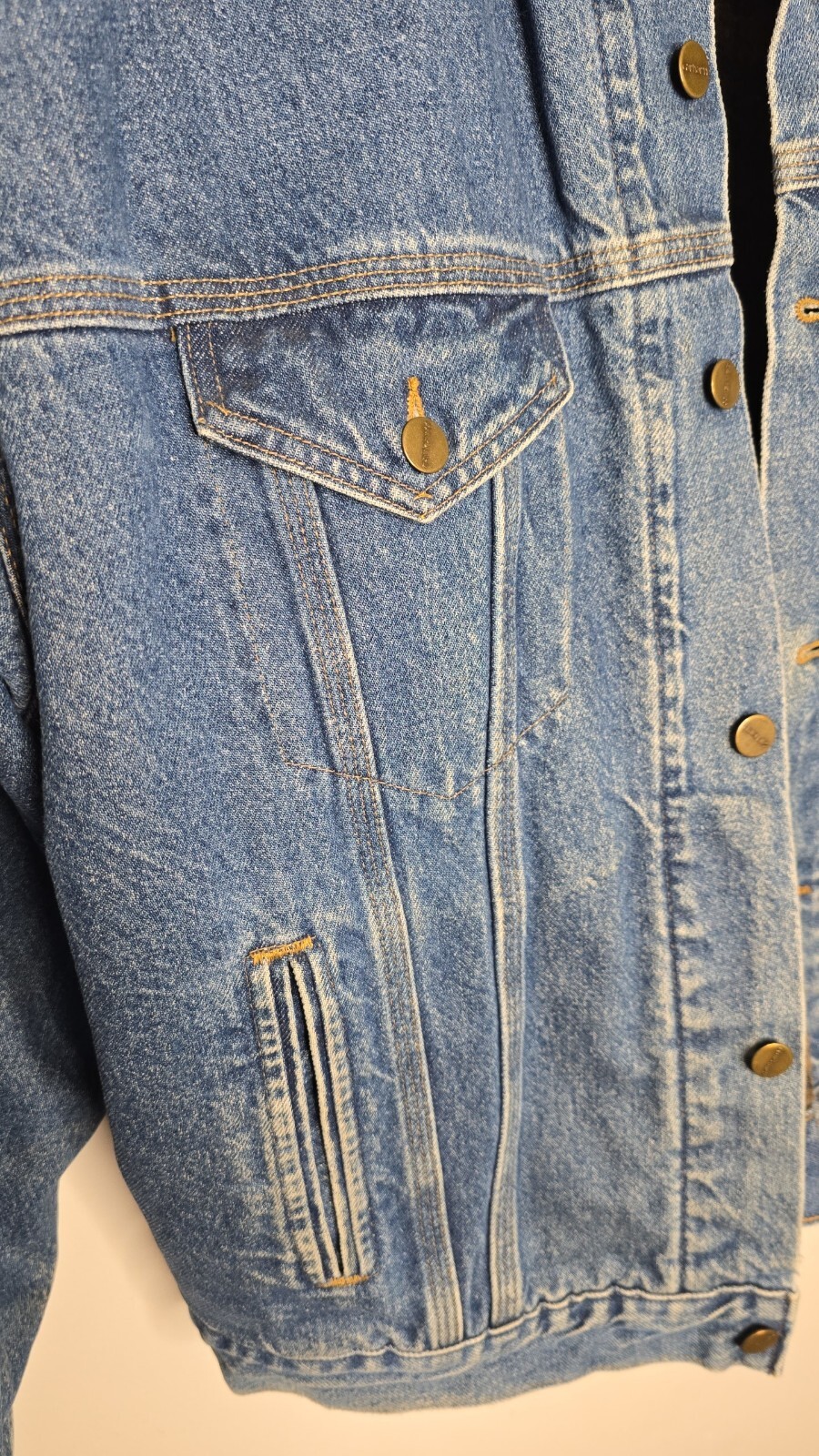 Picture 4 of 18