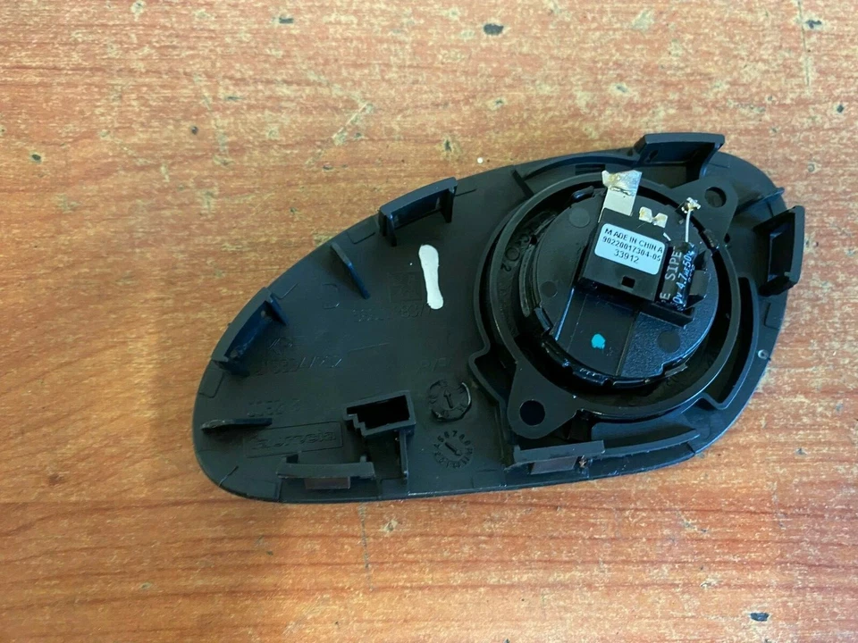 ALTAVOZ TWEETER SALPICADERO DELANTERO LADO CONDUCTOR PEUGEOT 308 2013 9660528377 Foto 2 de 2