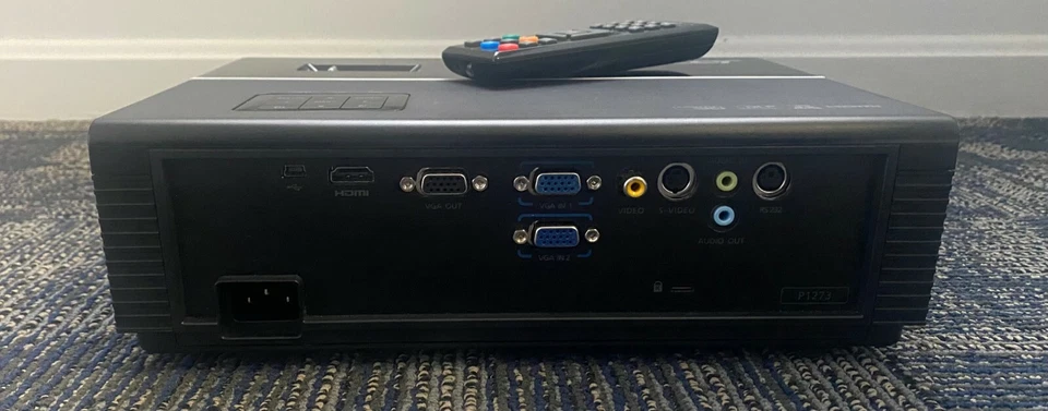 Acer P1273 3000 lumen HDMI/ VGA projector w/ remote and case - Image 3 of 4