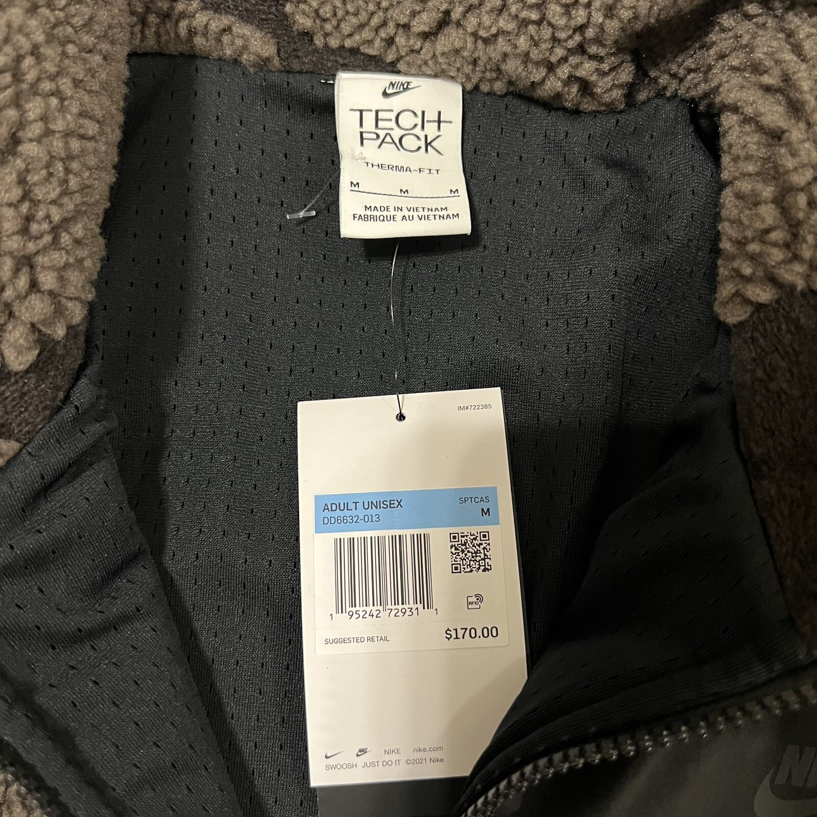 Nike Sportswear Therma-FIT Tech Pack Engineered Fleece Jacket DD6632 ...